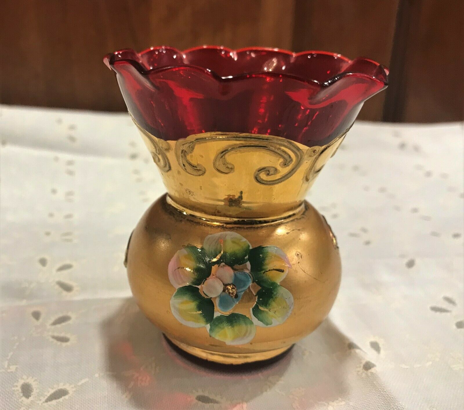Vtg Exquisite Italy Vase / Toothpick Holder Red Gold Raised Flowers 2 3/4"x2.5