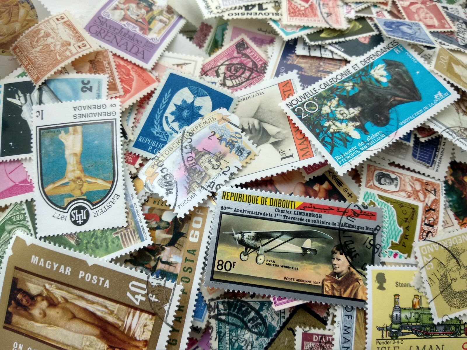 100 Different Stamps Worldwide