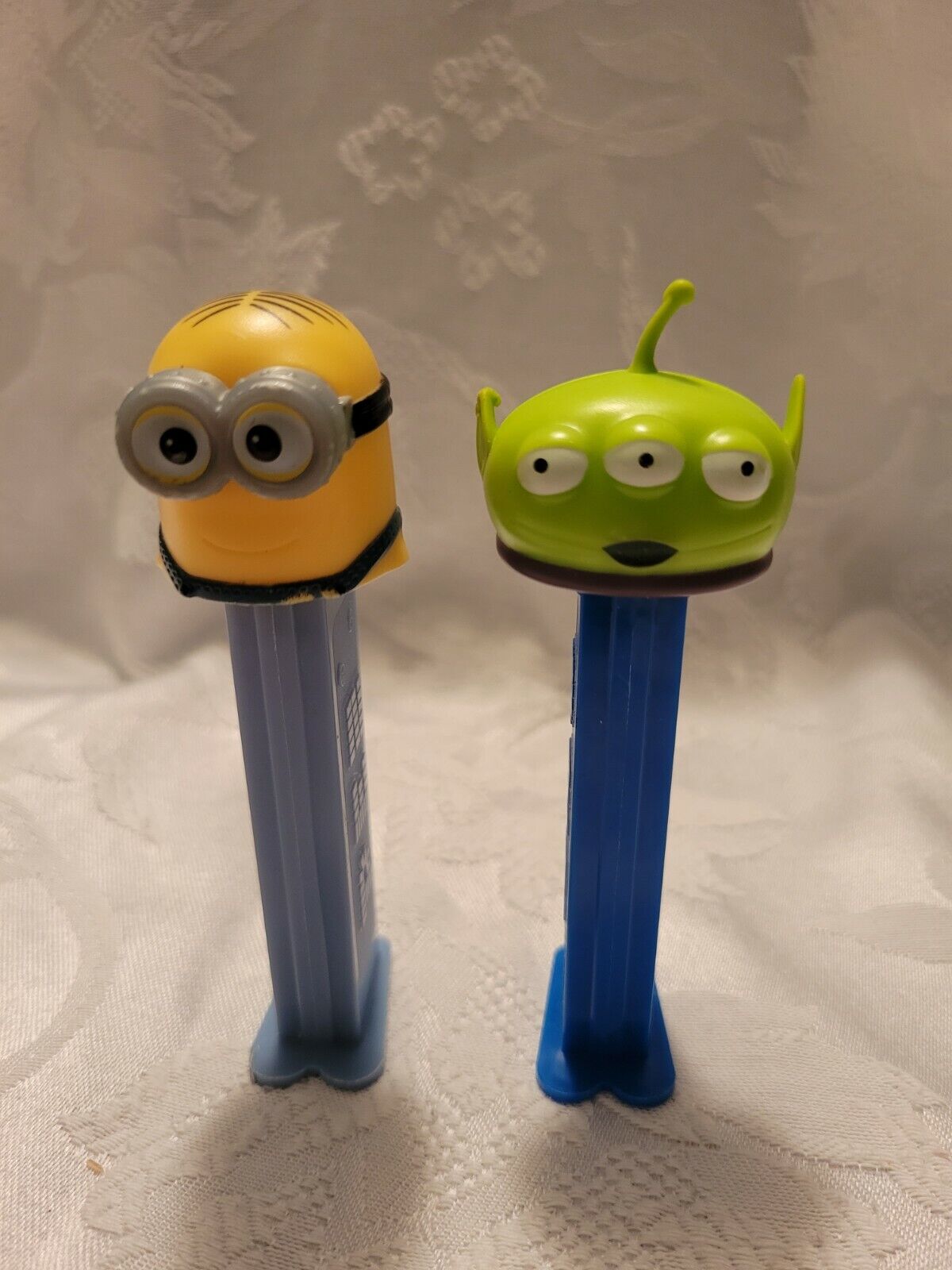 Pez Lot Of 2 Toy Story Alien Despicable Me Minion Candy Dispensers Disney Pixar